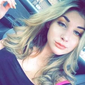 Meet your Posher, Dana